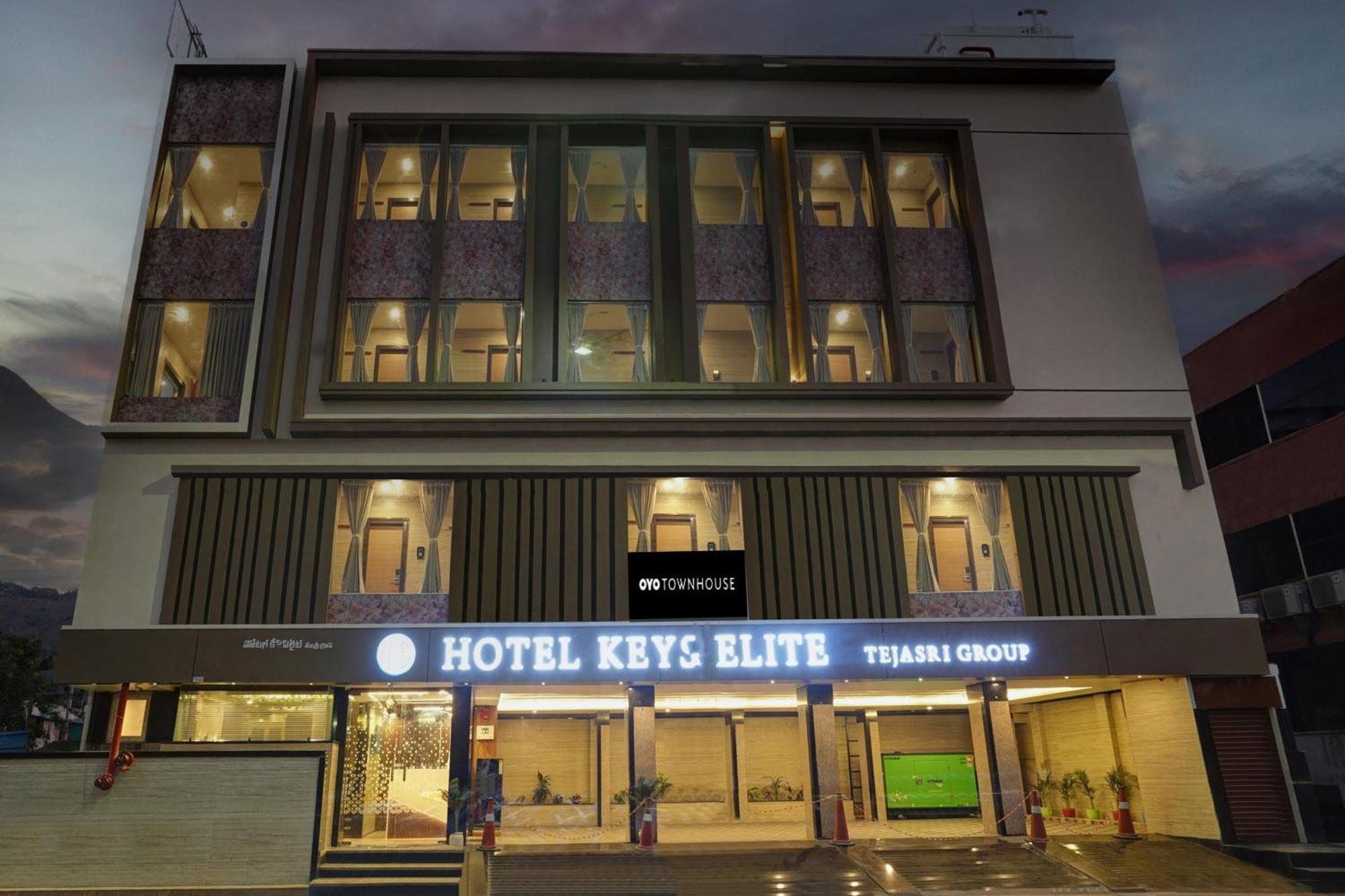 Hotel Super Collection O Keys Elite Gunadala Exterior foto